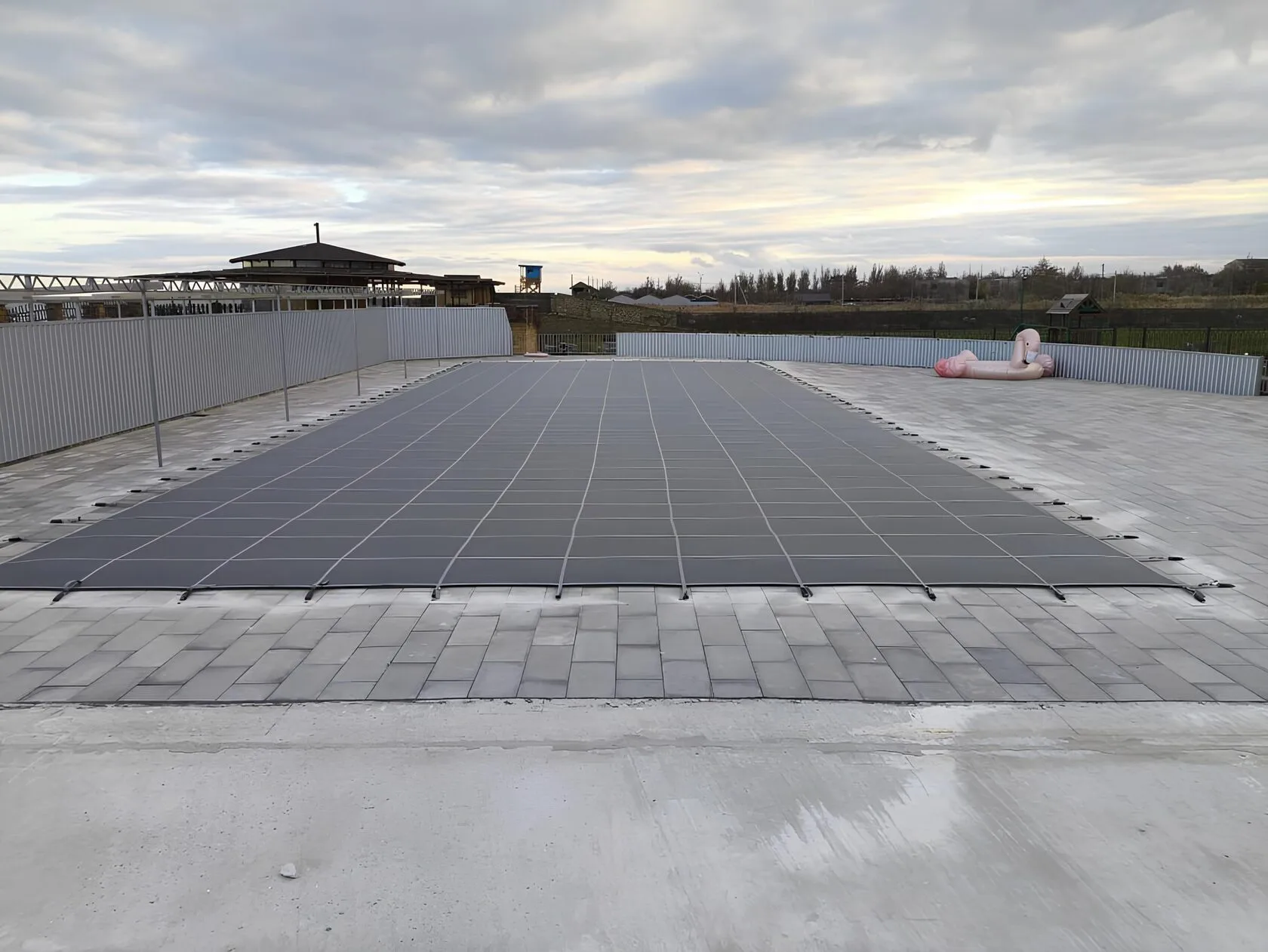 Защитное покрывало для бассейна в Сургуте